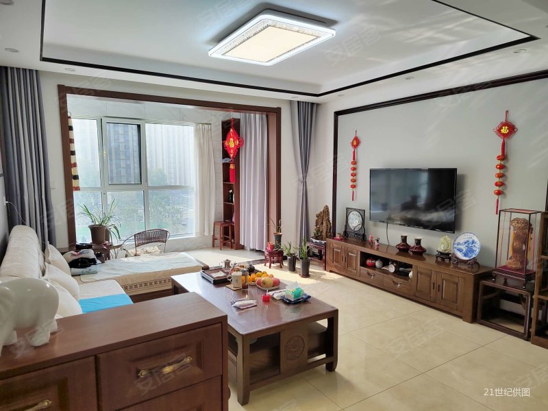 城投首府4室2厅2卫148㎡南北142万