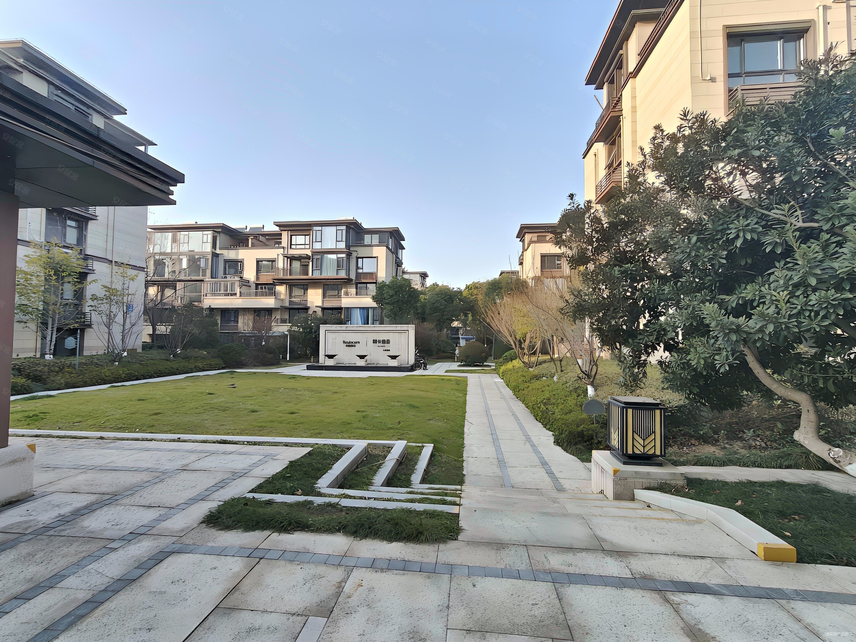 无锡房产网>无锡二手房>新吴二手房>新安二手房>协信阿卡迪亚天骄铭邸