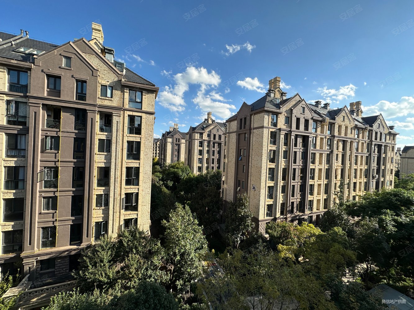 带大花园滇池俊府端户带车位看房方便俊发滇池one