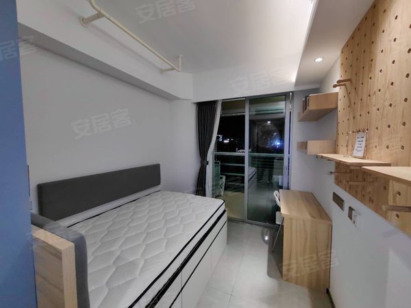 深圳罗湖东门佳兆业新世界大厦晒布地铁口精装公寓出租.