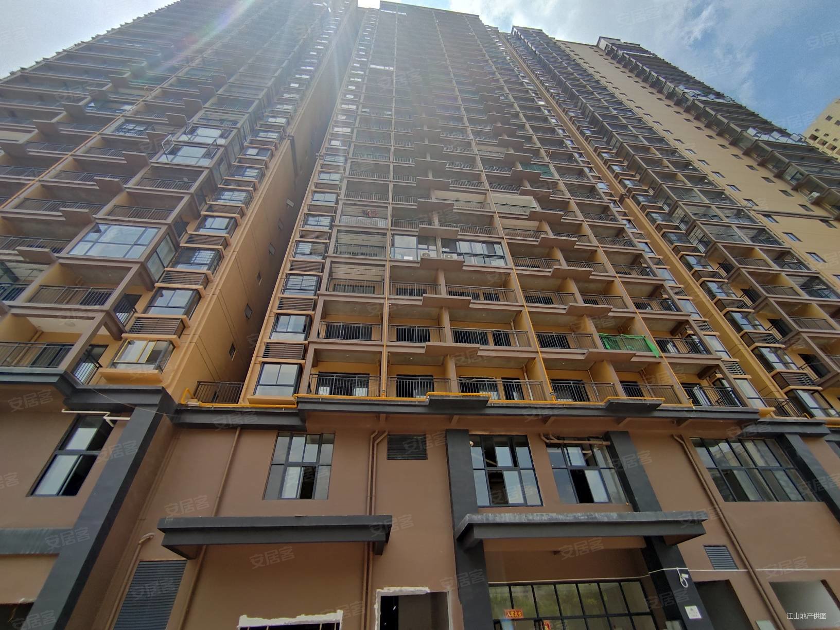 滨江华府一房一厅一卫配套齐全随时看房