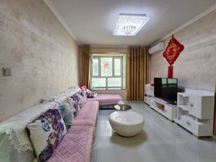 巴音郭楞库尔勒新市区石化大道九号仓名仕华府,电梯三室,中装干净有空调。拎包入住。出租房源真实图片