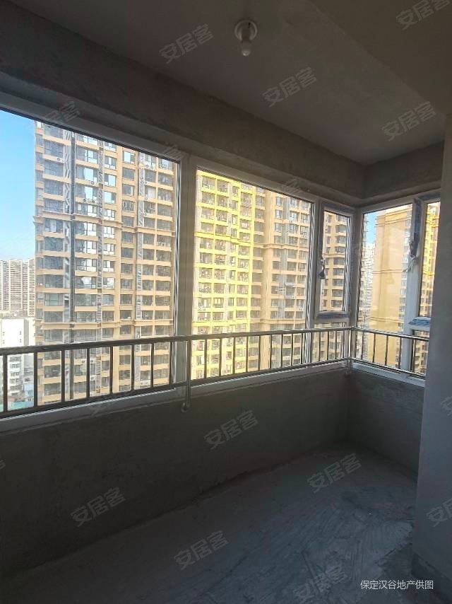 青竹园3室2厅2卫110㎡南北59万