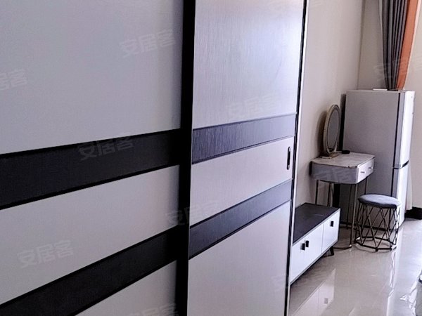 尚品单身公寓50平,附近沃尔玛,侨中,红博学校附近出租房源真实图片