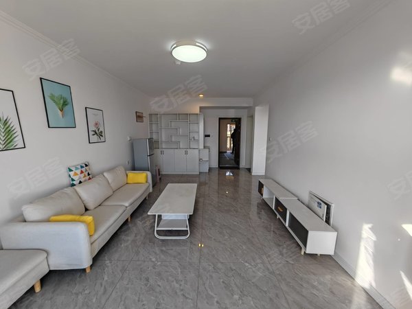 青岛航空临近地铁超市 三木空港小镇璟云精装修出租房源真实图片