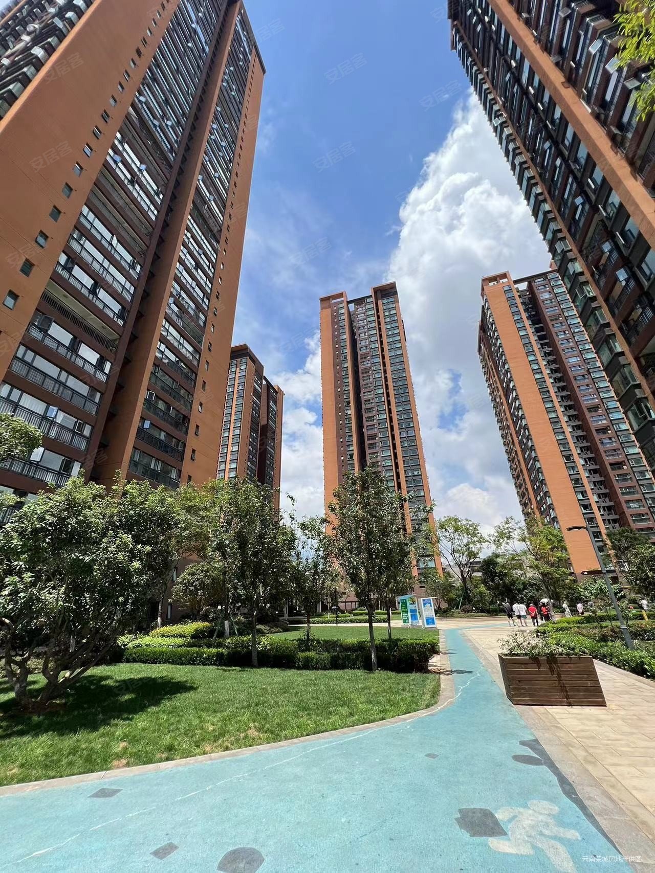 昆明房产网>昆明二手房>西山二手房>棕树营二手房>海伦堡中央广场沐