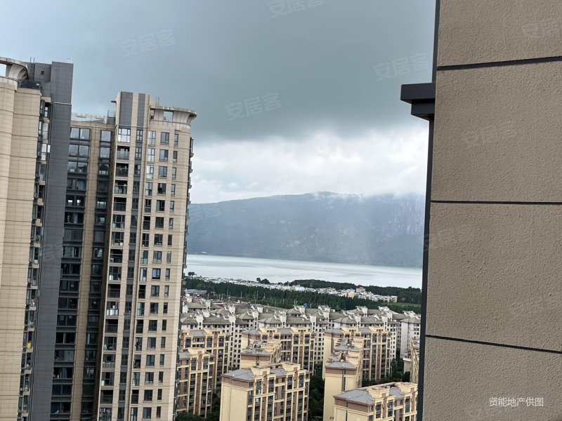 山海湾一期全新满二精装三房