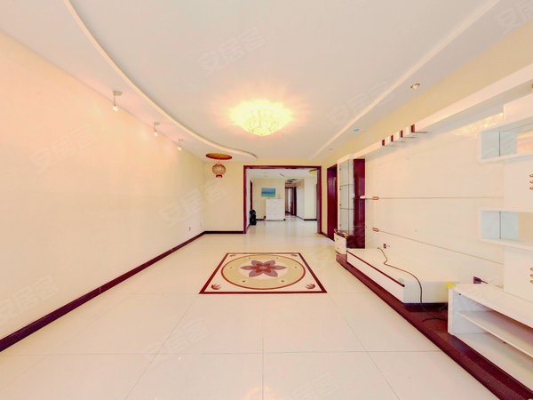 进贤加州水郡(东区)加州水郡东区洋房3居 可空房可配全齐 随时看房