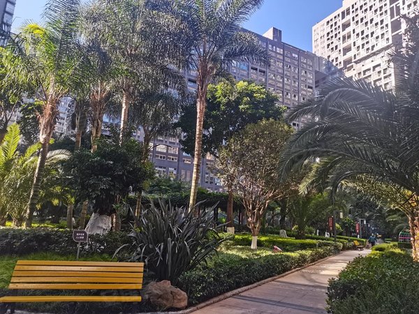 昆明盘龙火车北站星雅俊园同德广场 星雅俊园 精装两室 带大阳台 空房