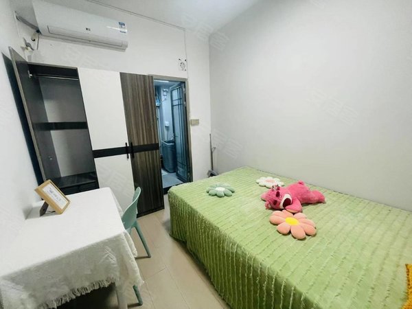 重庆沙坪坝三峡广场沙铁大厦押一付一 无中介 精装单间配套 三峡广场