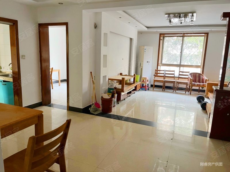 房东急卖150嘉和苑精装大三房好楼层带大汽车库