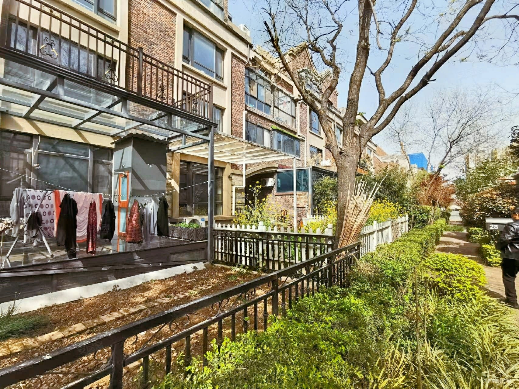 西西安小镇 联排边户 带150平花园 豪华装修,西西安小镇(别墅)二手房