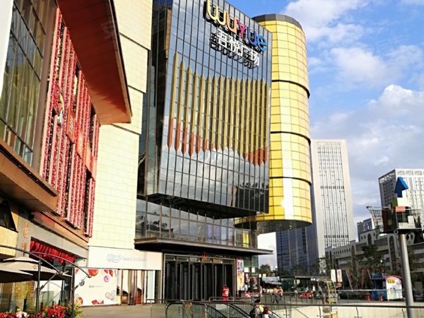 安宁吾悦华府吾悦广场  精装修二室  1600元出租房源真实图片