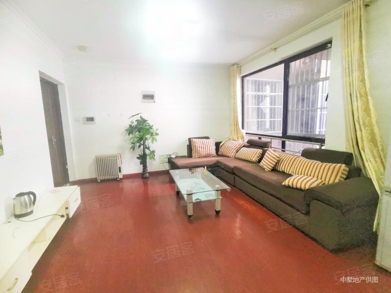 锦绣大地城(一期) 出行方便 停车方便 小三居 高绿化