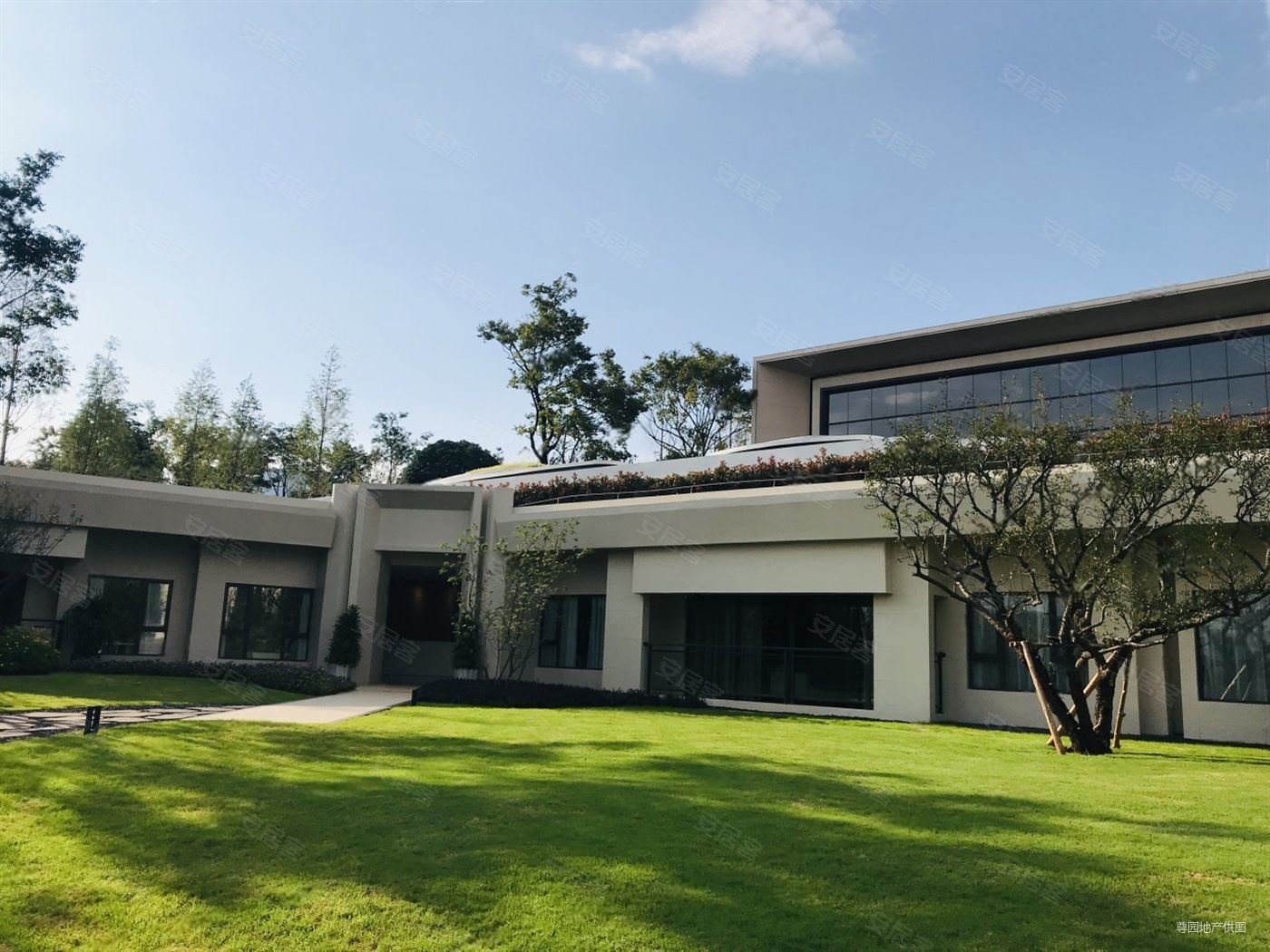 中国铁建山语桃源4室2厅2卫142.96㎡南北175万