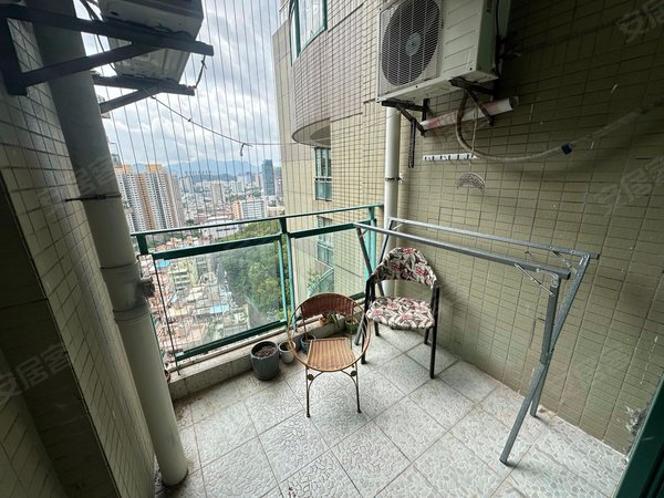 【多图】阳光绿地家园,翠竹租房,阳光绿地家园 新上两房 客厅出阳台!