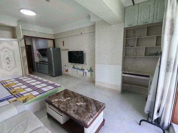 大连开发区万达广场万达广场(金州)万达广场 前排落地窗 可短租 可押一付一 随时看房 拎包入住出租房源真实图片