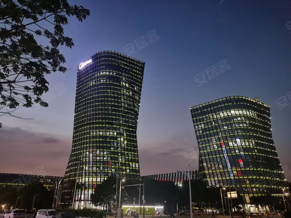 佛山顺德北滘美的悦然广场北滘地铁口一房一厅 押金一半即可 中高层