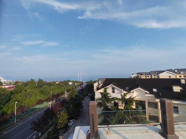 青岛崂山浮山前银都景园雕塑园 高端小区 全海景大露台 顶楼复式 带