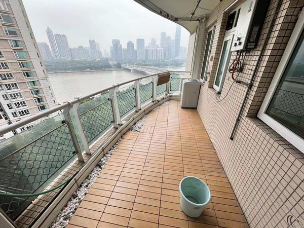 【多图】江畔华庭,滨江东租房,精装修两房 采光爆炸 望江 交通方便