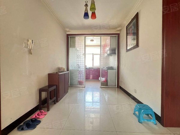 包头青山一宫环岛六合新城(三区)给配床 沙发茶几 冰箱洗衣机出租房源真实图片