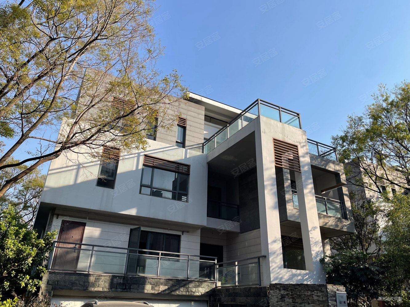 同德极少墅滇池路独栋物业户型方正大气实用花园大临水