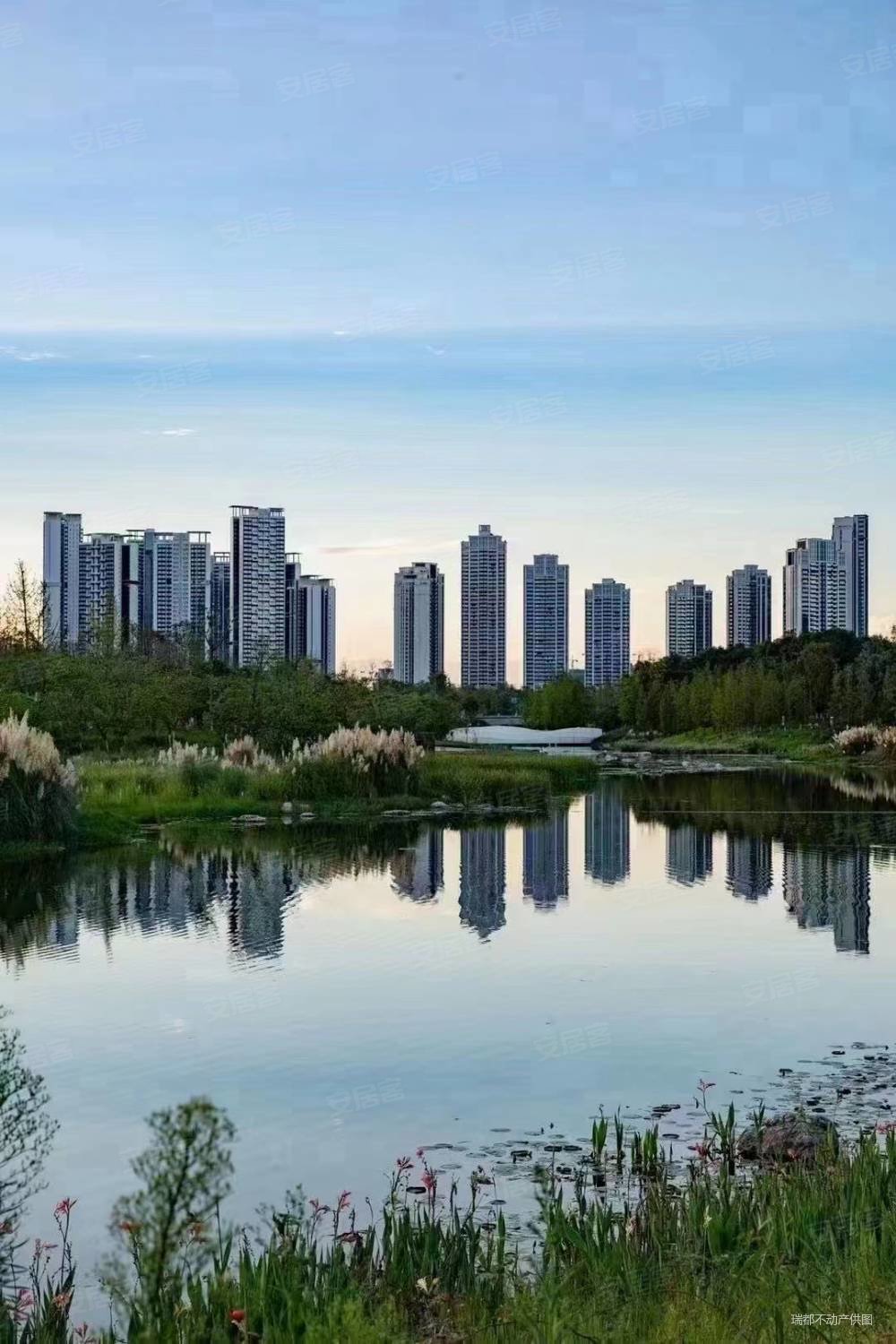 蔚蓝卡地亚花园城蔚蓝阁b区