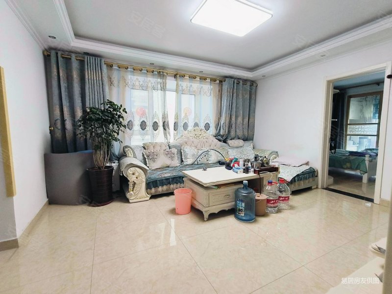 伯爵公馆,电梯全明三室,精装短住