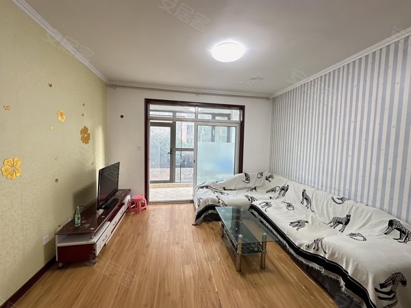 青岛城阳农业大学金日紫都好房新出 近农大 出门就是地铁 一楼带院 随时看房 拎包入住出租房源真实图片