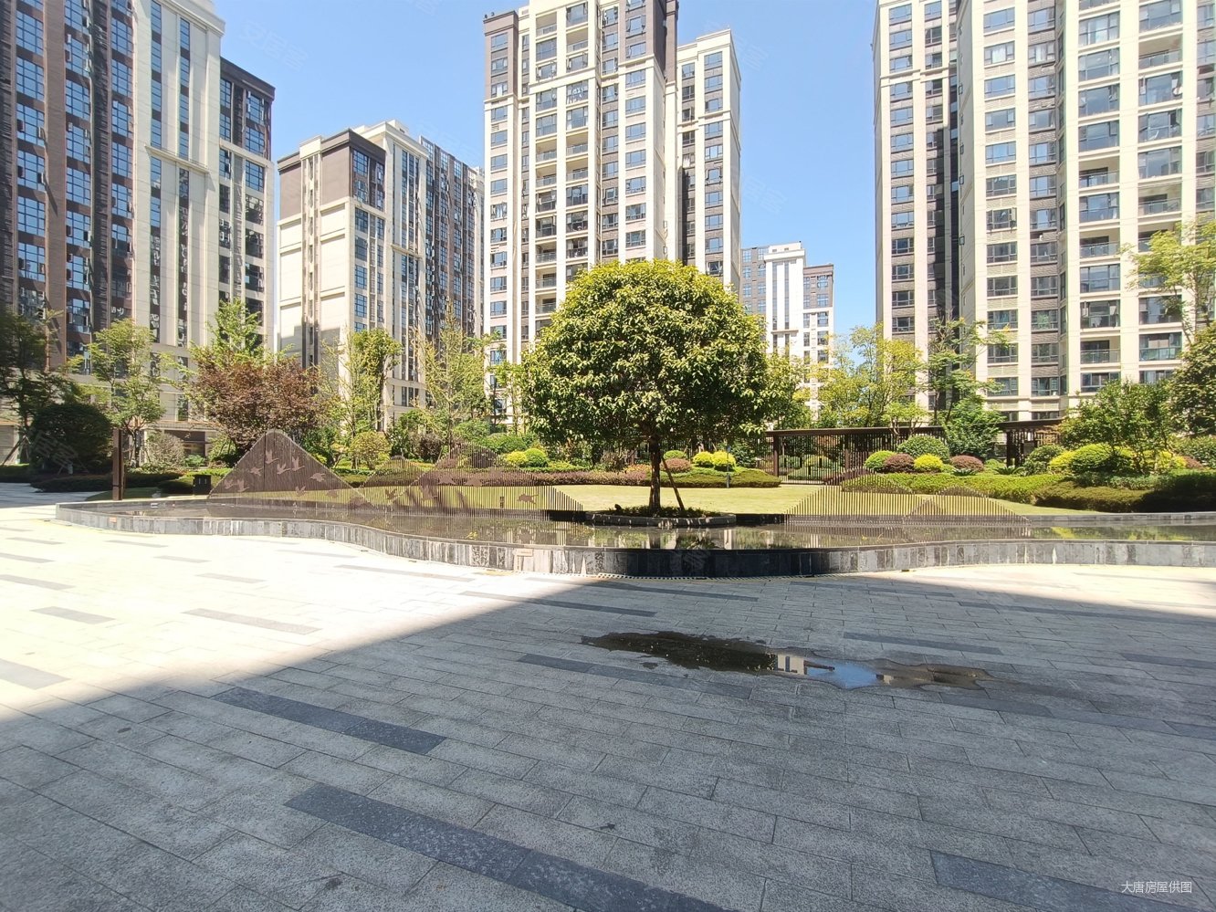 成都房产网>成都二手房>崇州二手房>羊马二手房>经典西悦城(商住楼)>