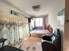 凤城凤凰大街凤城城区年租5000包取暖，嘎嘎便宜老中医院附近，简单装修，拎包入住出租房源真实图片