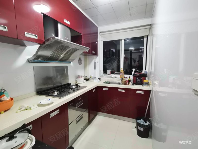 荣安花园2室精装修141万