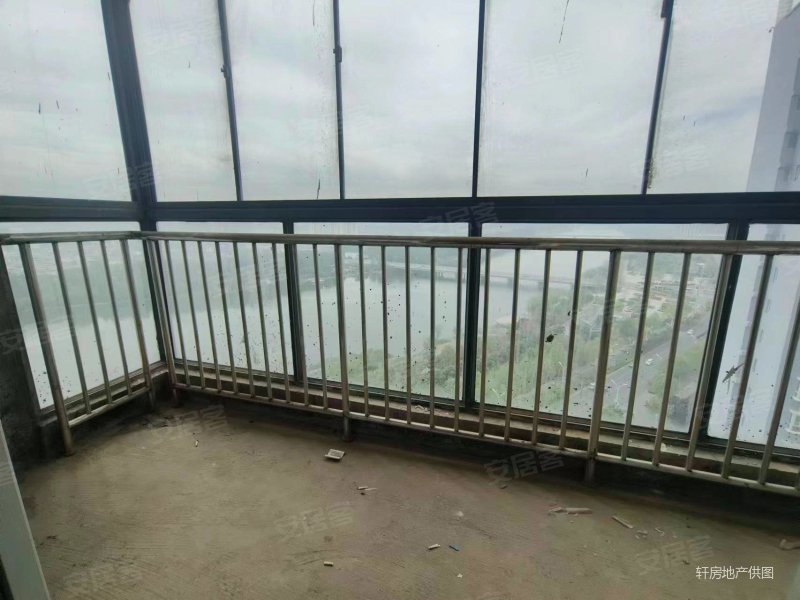 安珑御景湾119平河景房2室可改3室69万各出各税