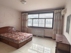 沂南城区德福商贸城棉麻小区四楼三室两厅两卫简装家具家电齐全双气带储藏室年租一万出租房源真实图片