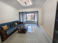 吉安吉州井岗山大道城南铜锣湾广场，凤凰学府精装两房一厅一卫家具家电齐全，拎包住出租房源真实图片