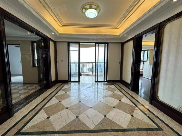 南宁青秀长湖路青秀万达公馆万达公馆300平豪宅大五房,俯瞰南湖全景