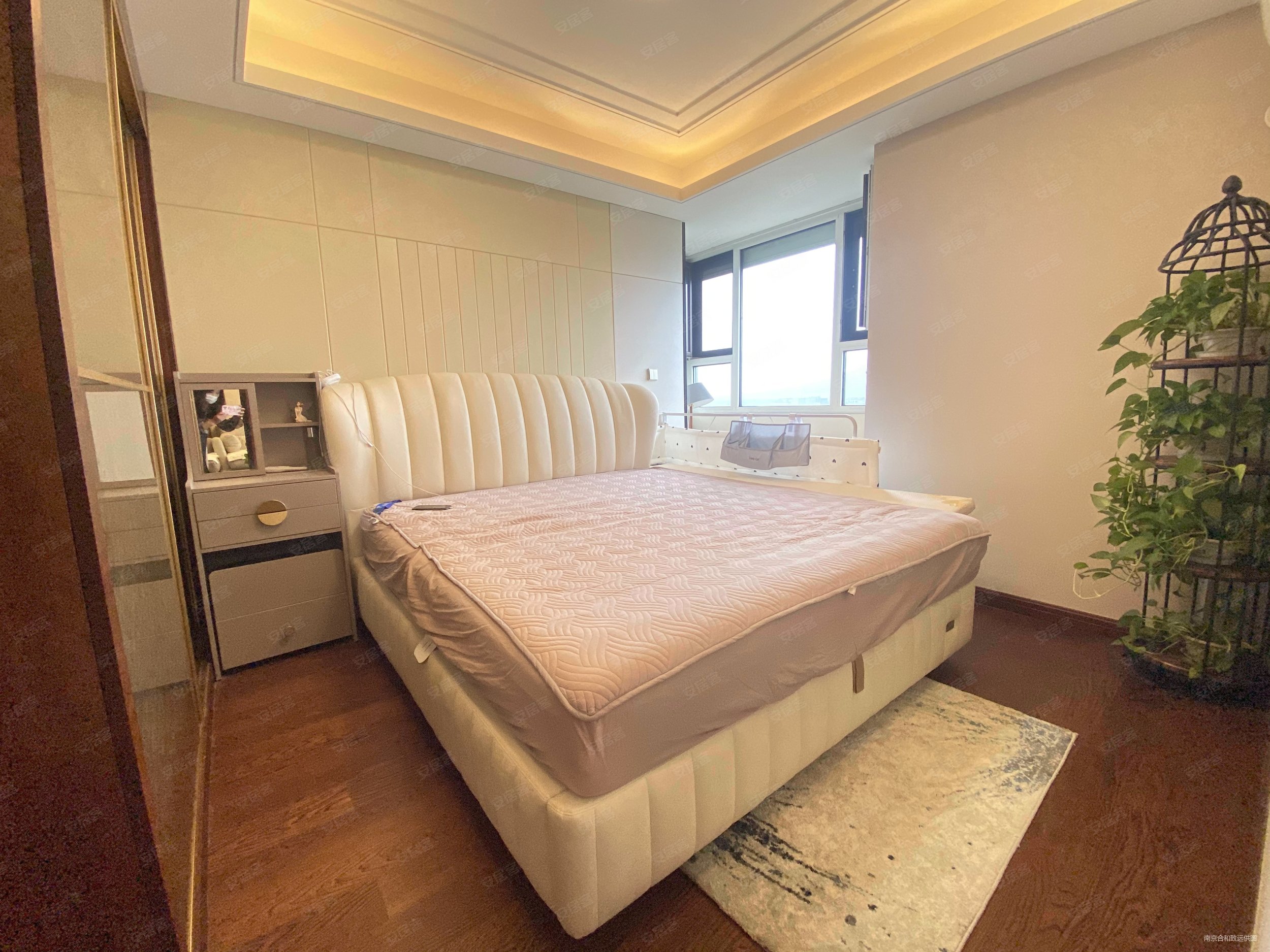 天泽苑 精装两房 带地暖 中楼层 可看秦淮河河景