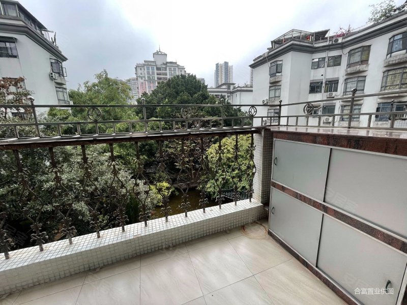 城西花园高绿化南北通透中间楼层精装好房商业配套齐全