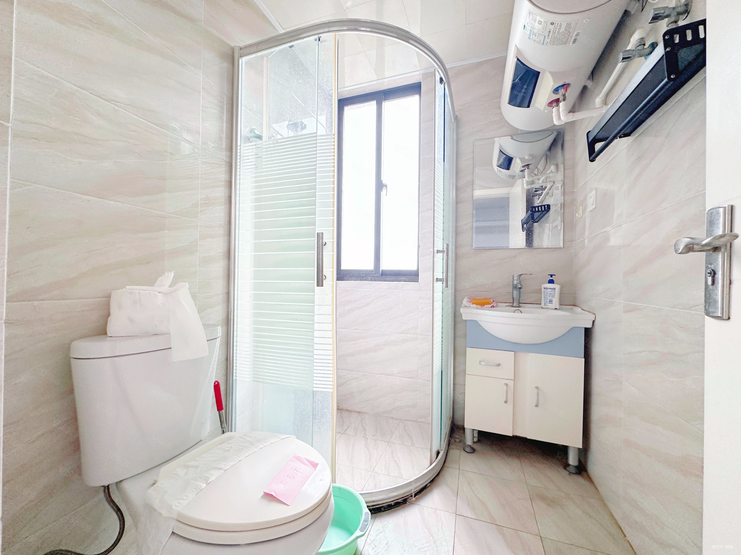 东方万汇尊邸1室1厅1卫75㎡南65万