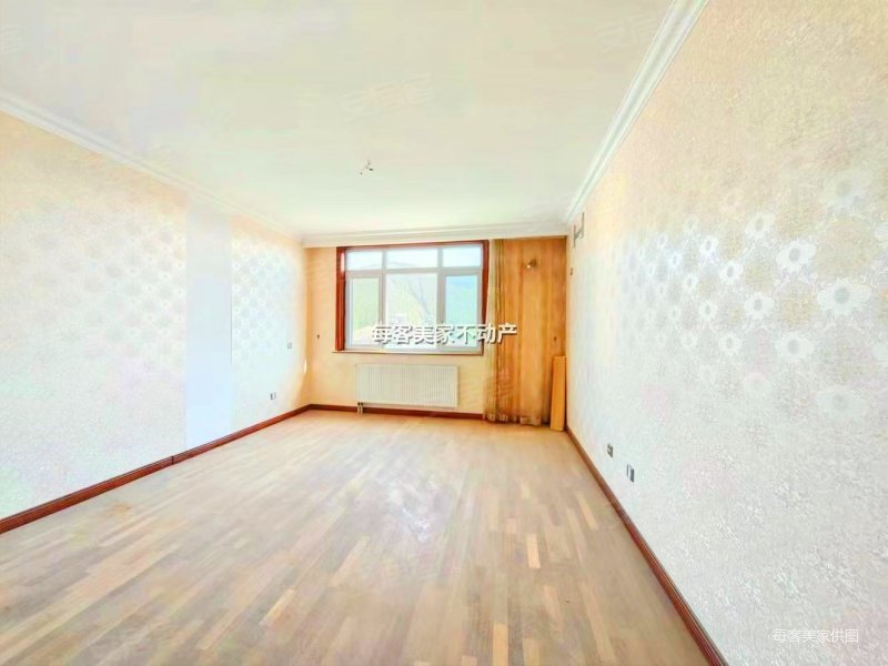 旅游路 国华东方美郡 洋房复式 带大露台