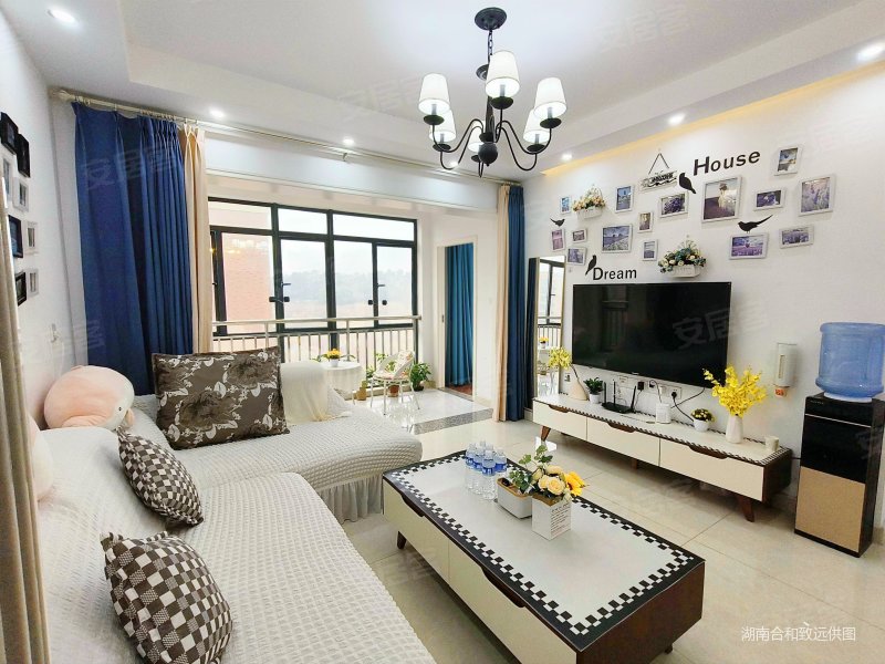 金谷豪庭芙蓉南路四段168号3室2厅1卫9376平方米