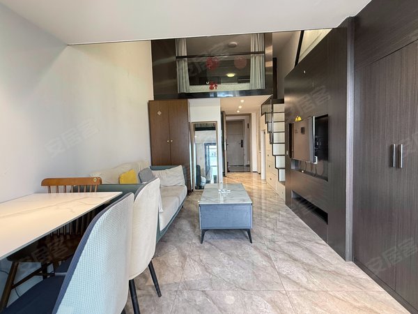 深圳龙岗大运恒明one恒明湾创汇中心复式两房厅出阳台朝正南看花园高