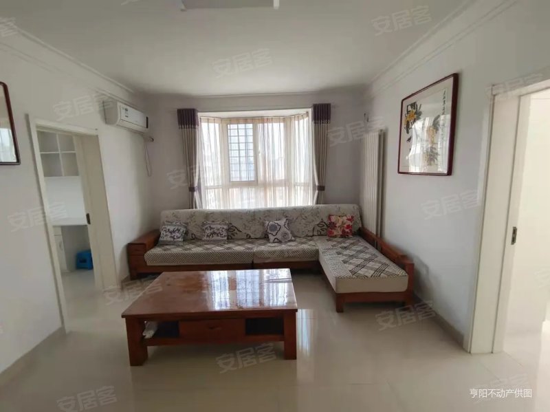 水岸嘉园 精装没住三室 带朝阳车库 价格好谈