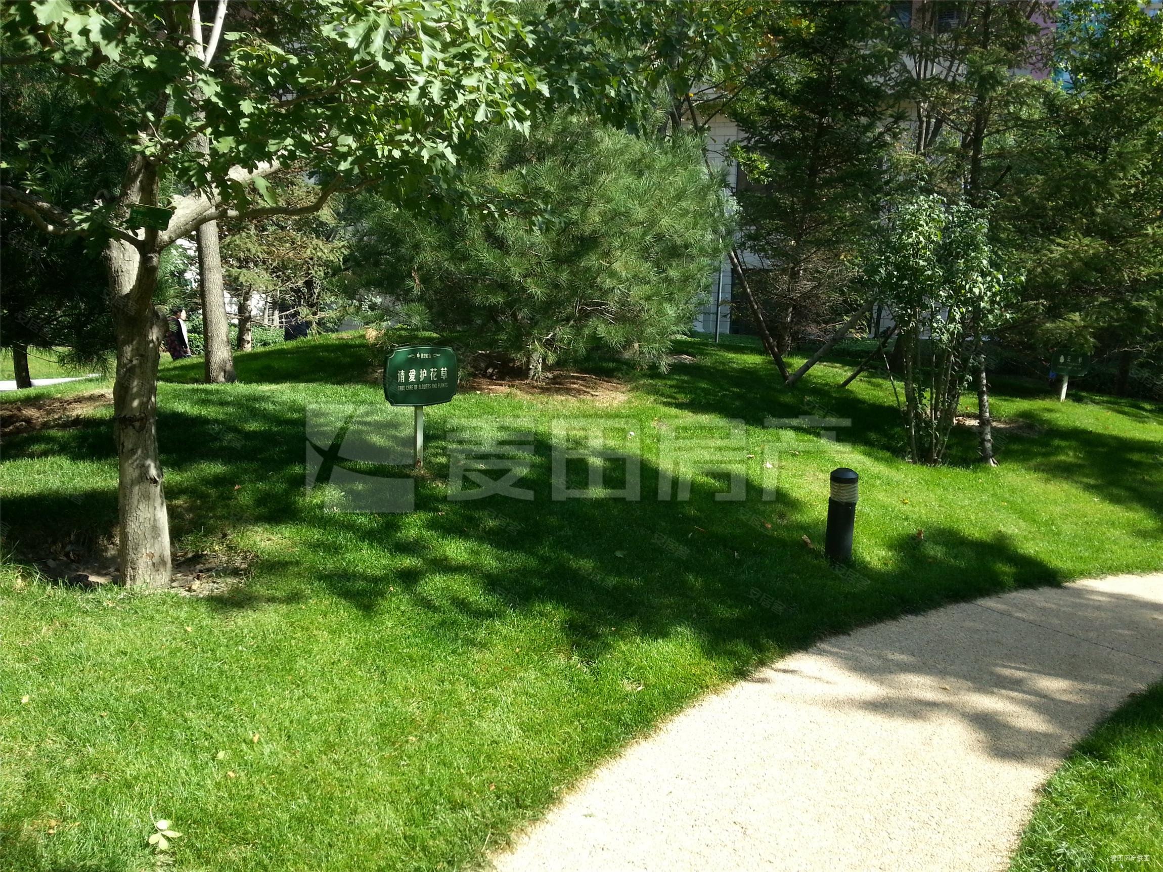 核心地段,交通便利,24小时物业服务,西堤红山二手房,930万,2室1厅,1卫