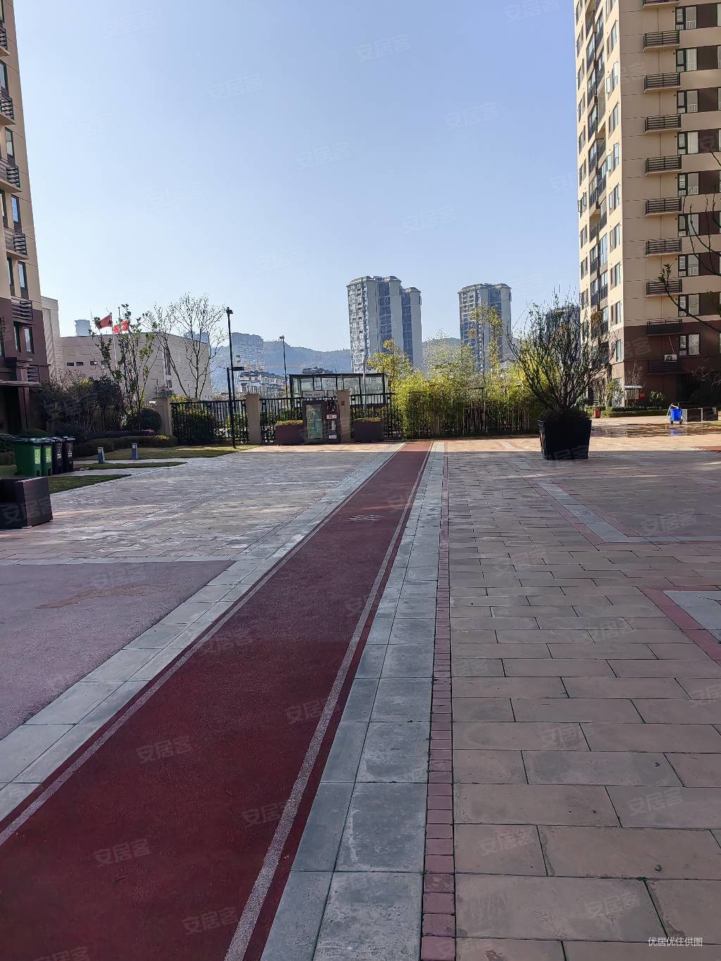 保利溪湖精装三房出售