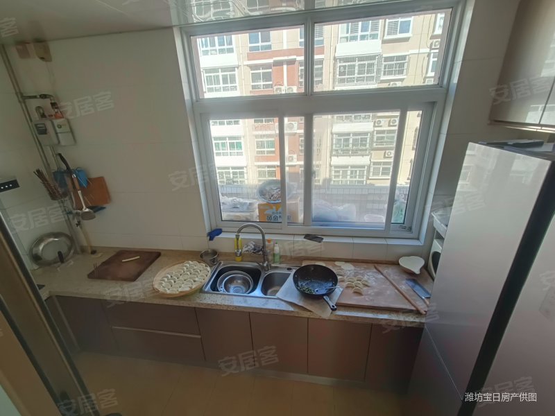 市北区 湖景龙湾 多层 带仓库 车库 仅售59.9w