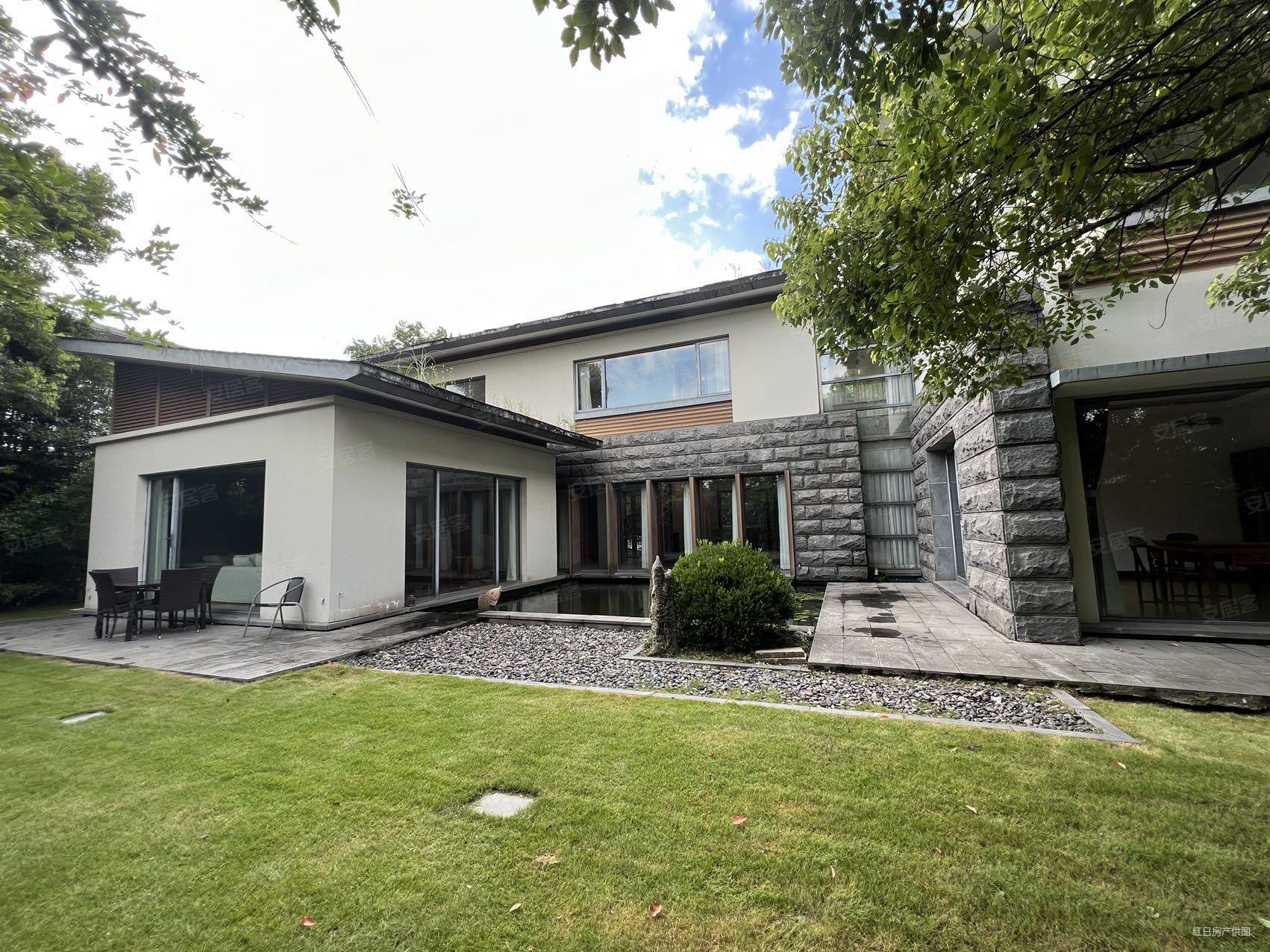 南北通透,湖畔佳苑(别墅)二手房,4600万,6室3厅,5卫,458平米-上海安居