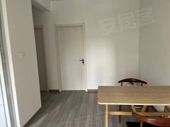 盐城盐都中南城购物中心无中介费,实拍,女生宿舍,干净人少,出门大有境,长租短租均可出租房源真实图片