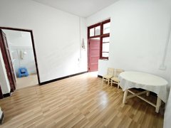 桂林秀峰十字街九岗岭三楼2房拎包入住,停车方便,医学院中医院附近榕湖西山旁出租房源真实图片