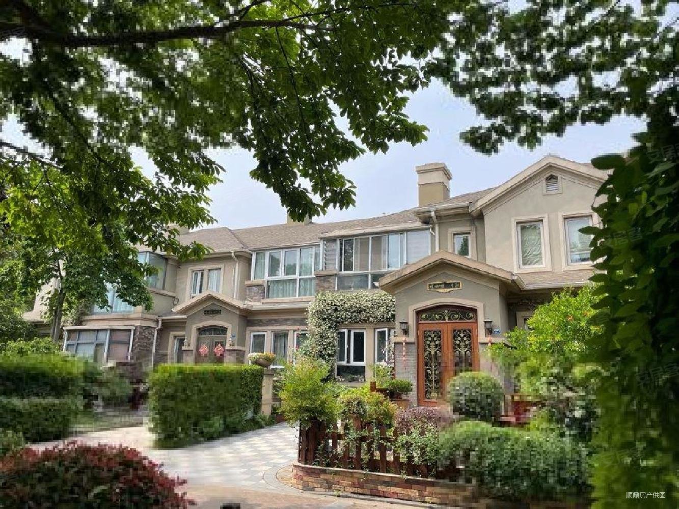 山水华门别墅园